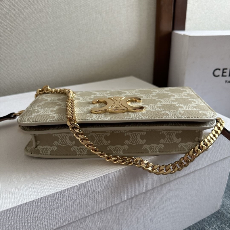 Ce1i*e triomphe bags